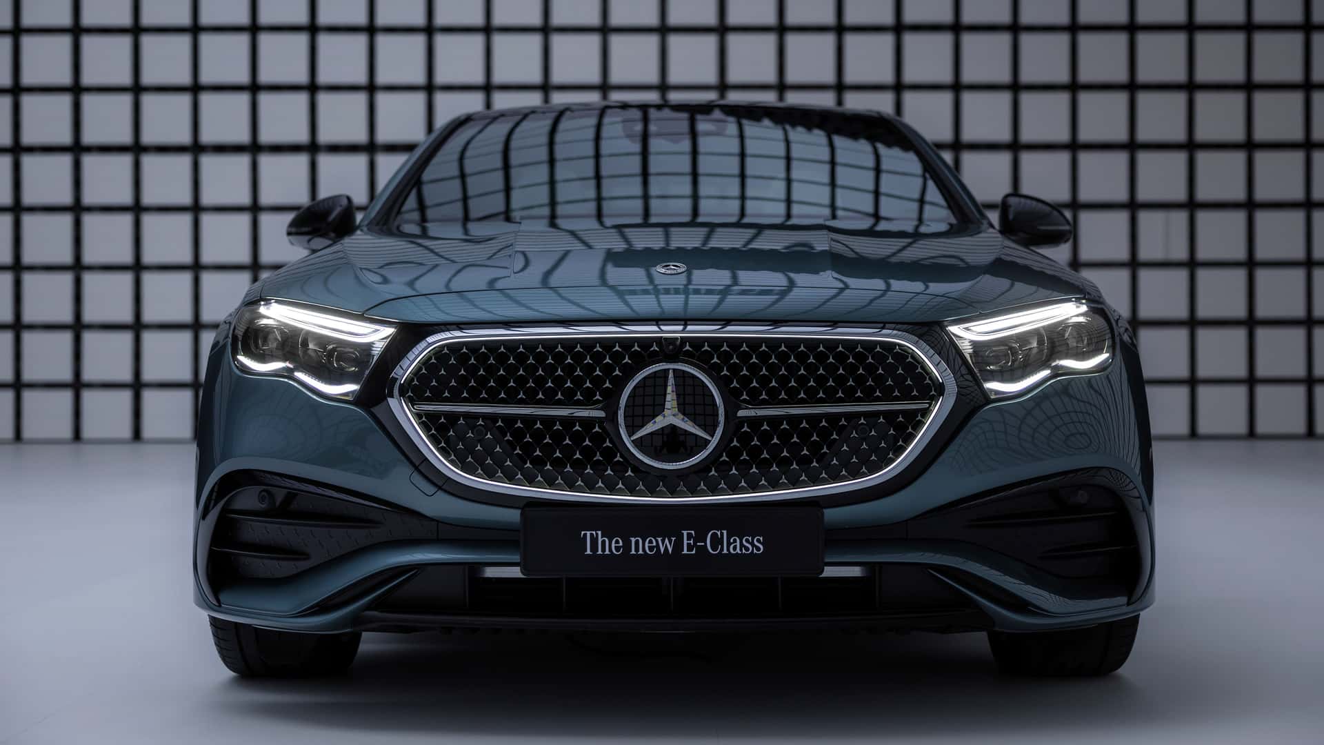 MercedesBenz revela su nuevo ClaseE +Motor Chile