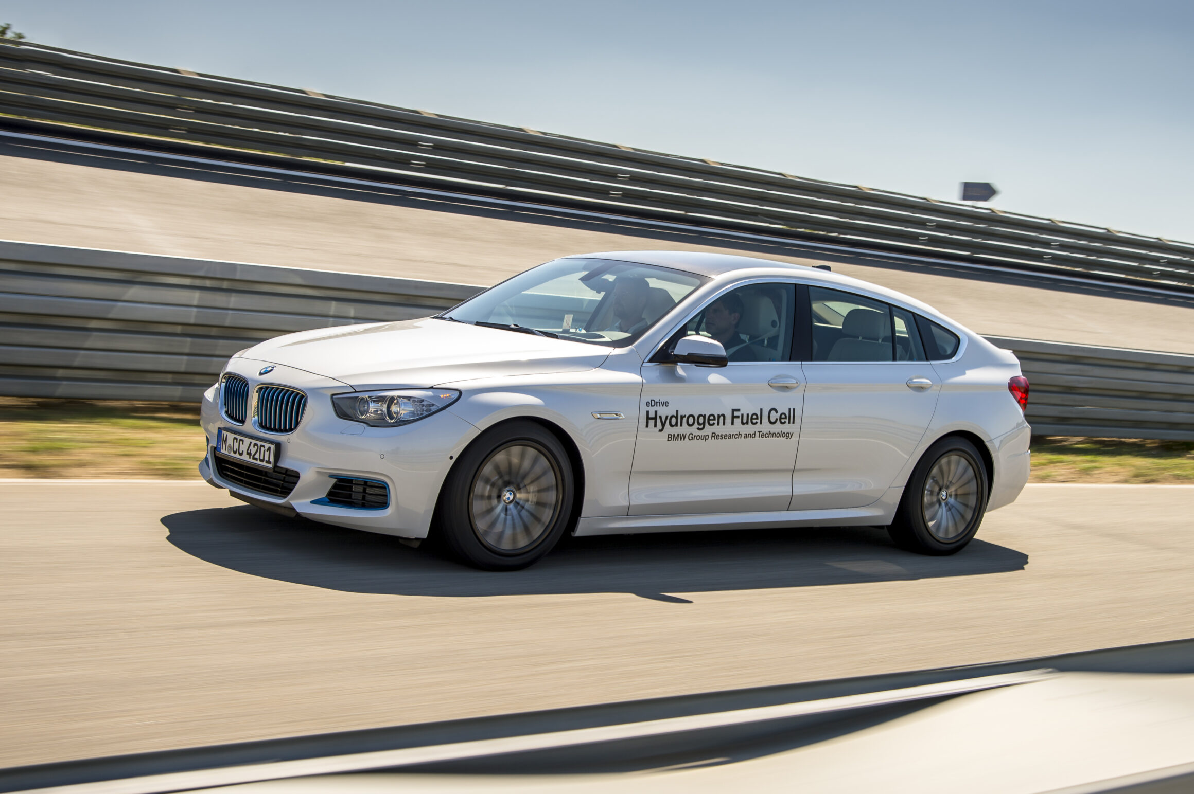 El papel de BMW Group para que el hidrógeno sea fuente de energía para ...