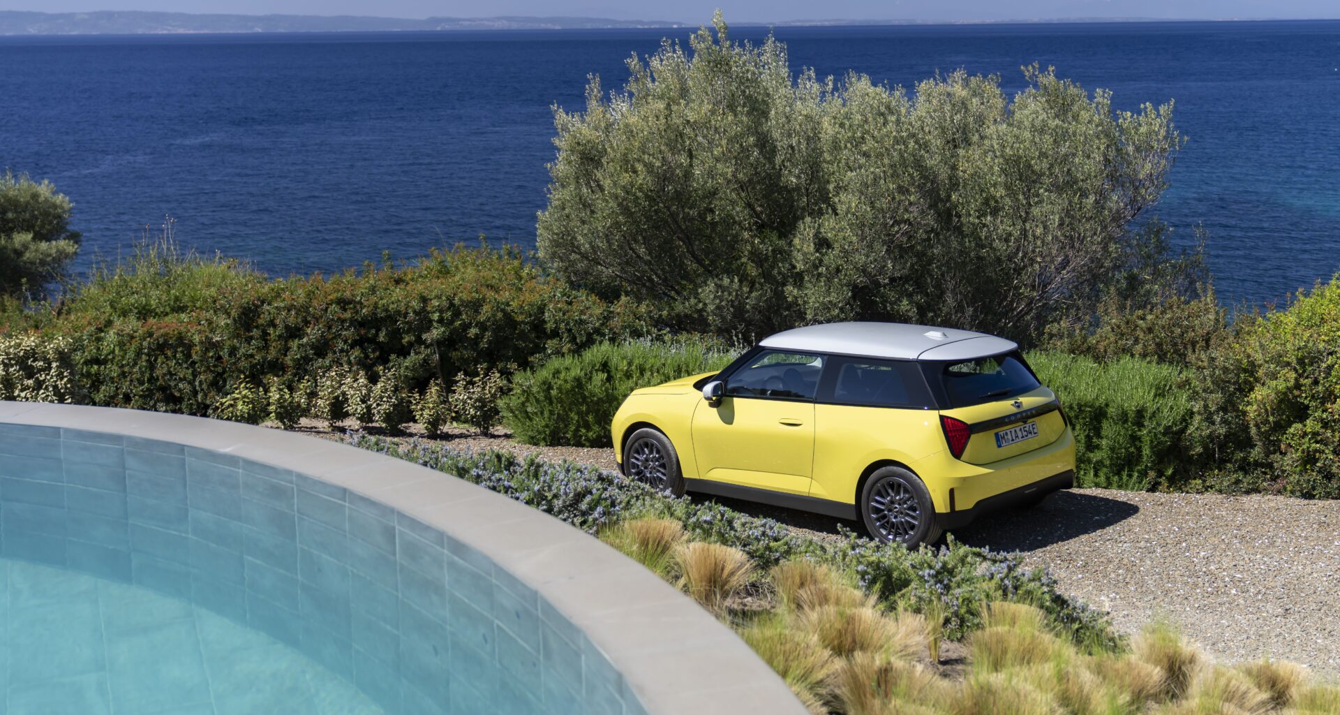 MINI celebra 65 años y presenta el Cooper 3 puertas eléctrico - +Motor ...